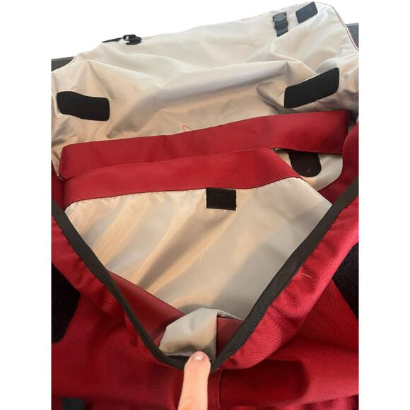 PATAGONIA EXTRA LARGE CRITICAL MASS MESSENGER BAG STYLE# 48278 BURGUNDY BLACK - Picture 11 of 16